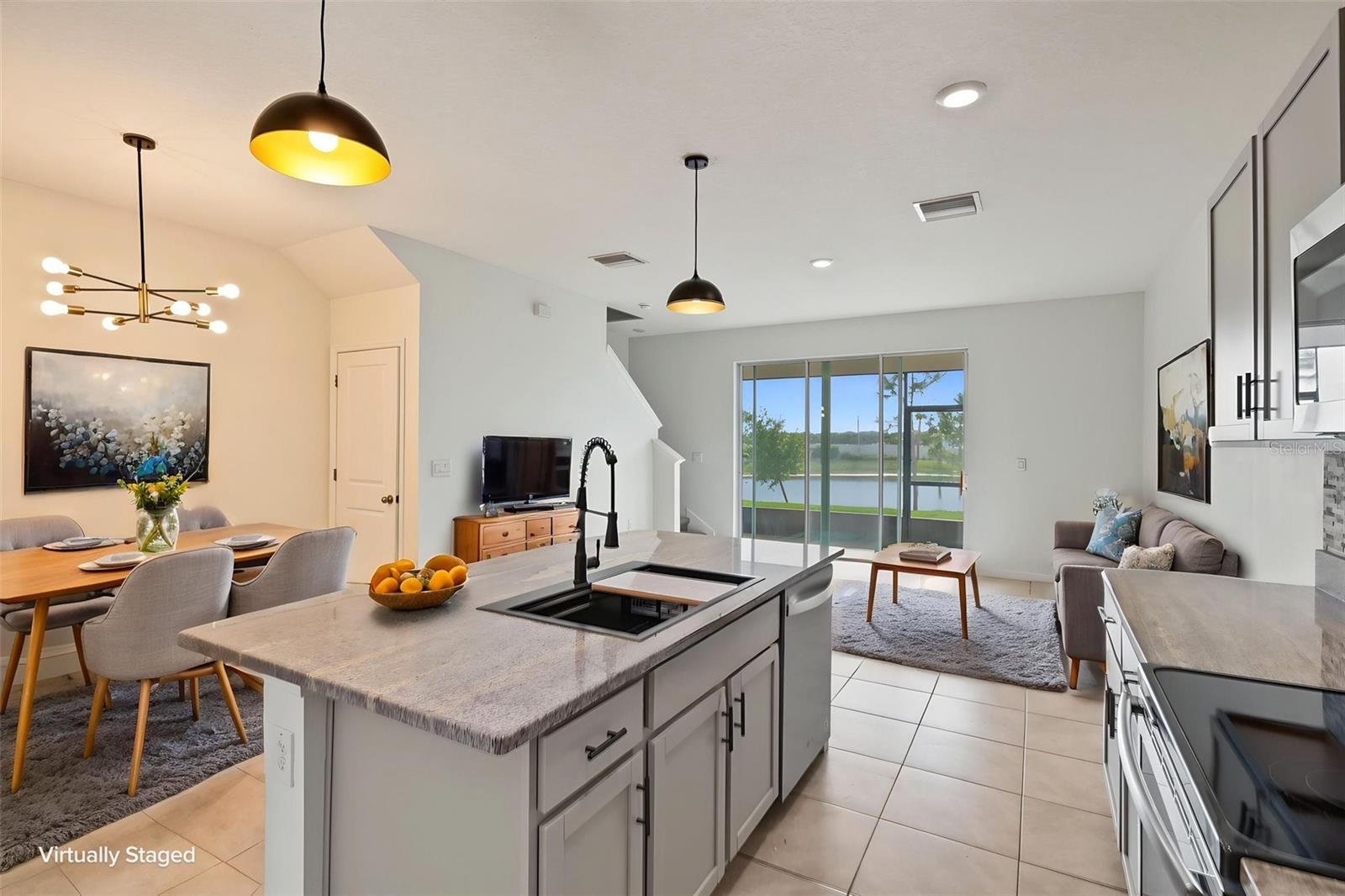 Townhouse at 136 MANGROVE SHADE CIR, APOLLO BEACH, photo 13 of 42