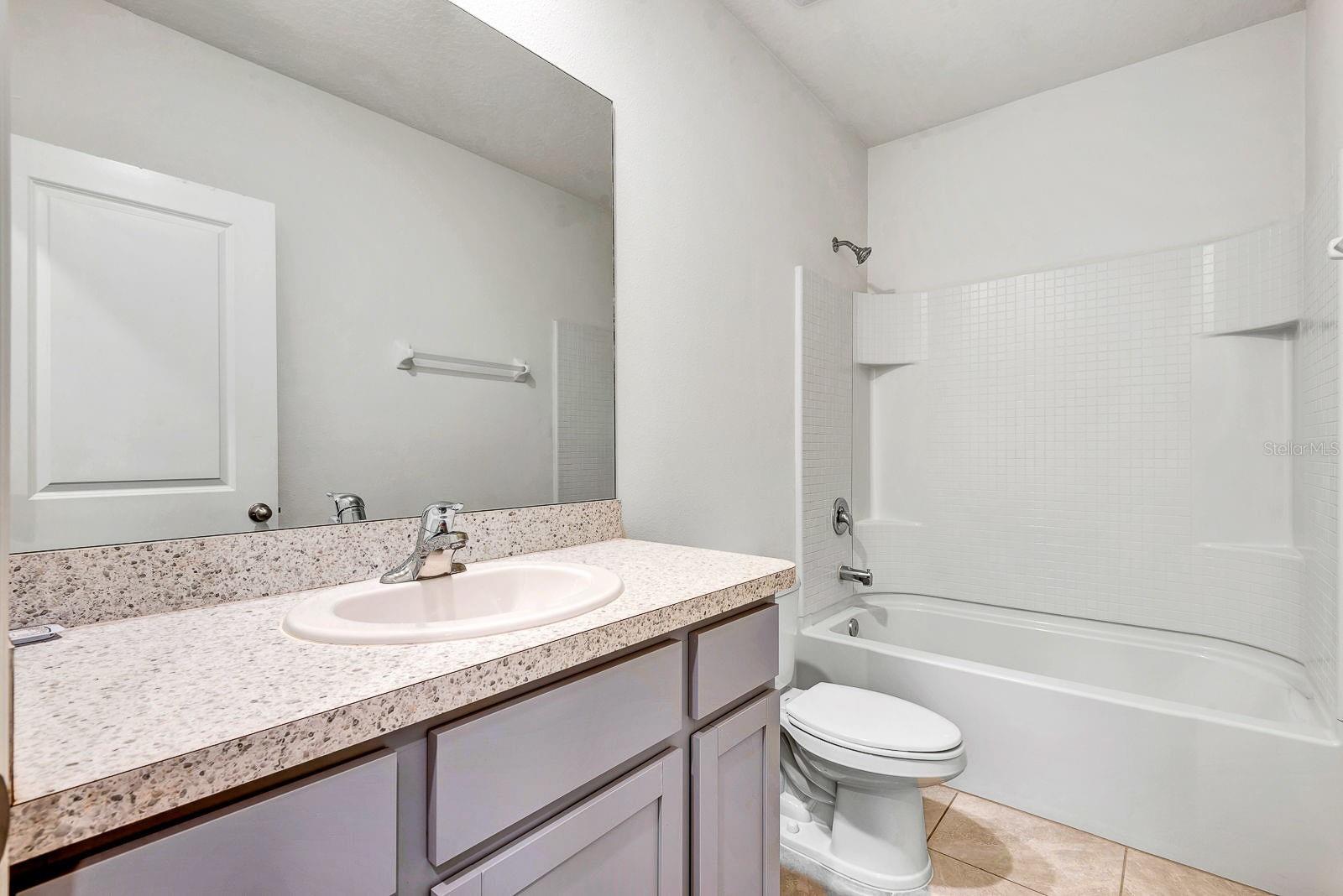 Townhouse at 136 MANGROVE SHADE CIR, APOLLO BEACH, photo 28 of 42