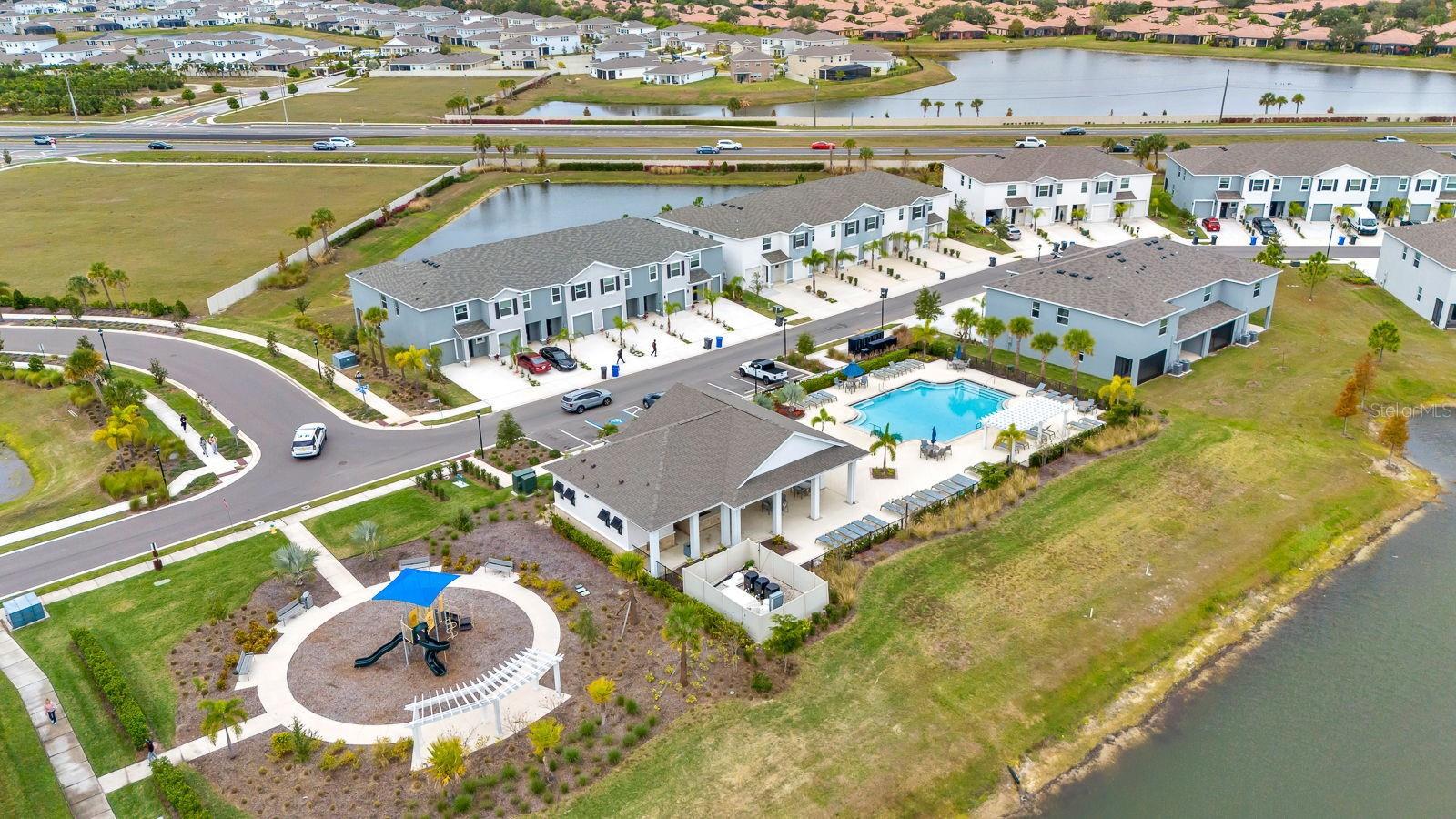 Townhouse at 136 MANGROVE SHADE CIR, APOLLO BEACH, photo 41 of 42