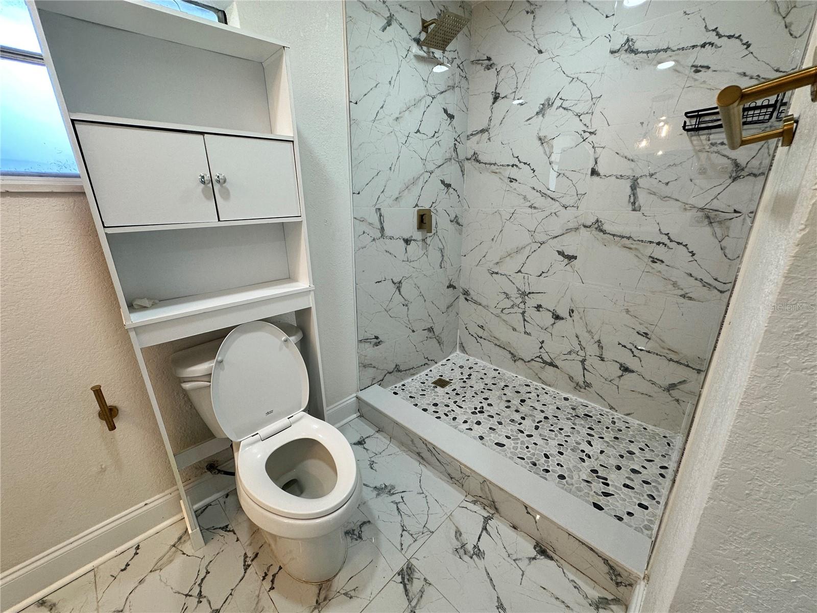 Primary Bath - 1208 BONAIRE DR, LEESBURG