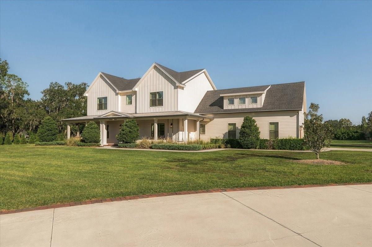 Corner View - 888 TWIN OAKS LN, WINTER HAVEN