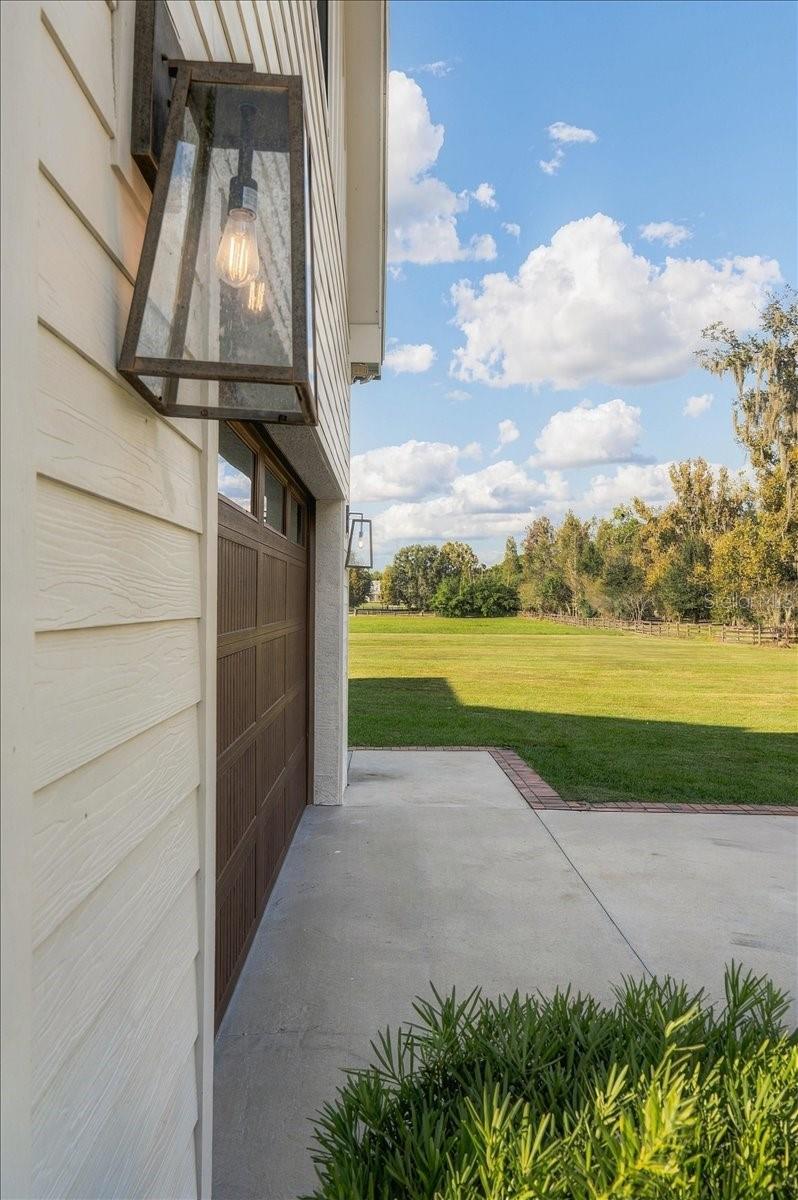Single Family Residence at 888 TWIN OAKS LN, WINTER HAVEN, photo 14 of 99
