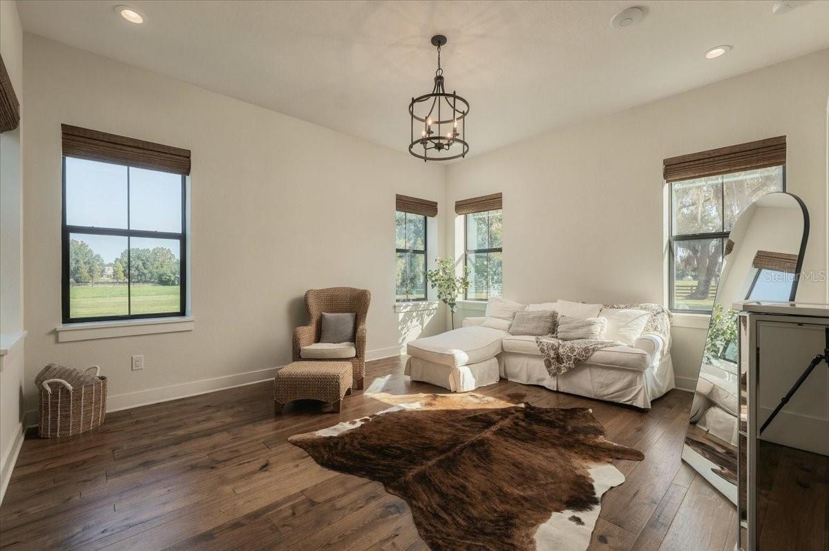 In Law Suite off Pool - 888 TWIN OAKS LN, WINTER HAVEN