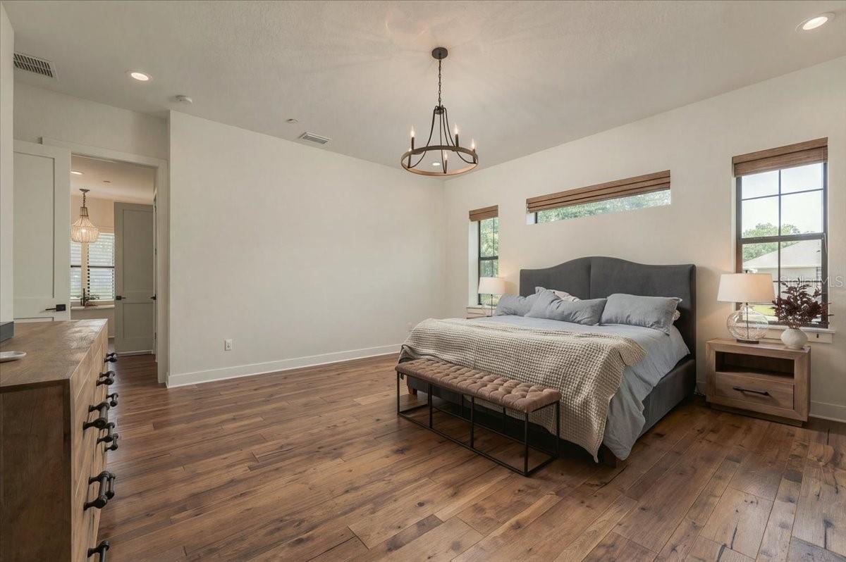 Primary Suite - 888 TWIN OAKS LN, WINTER HAVEN