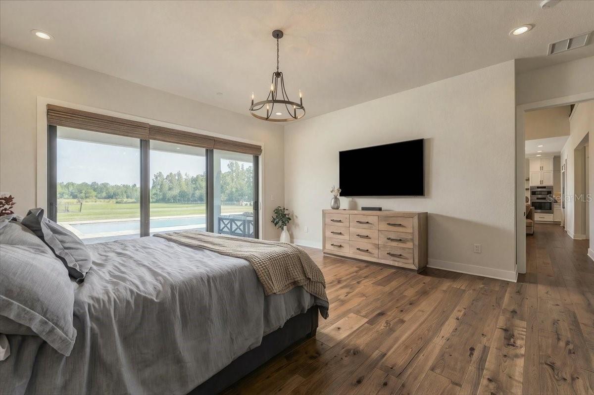 Primary Suite - 888 TWIN OAKS LN, WINTER HAVEN