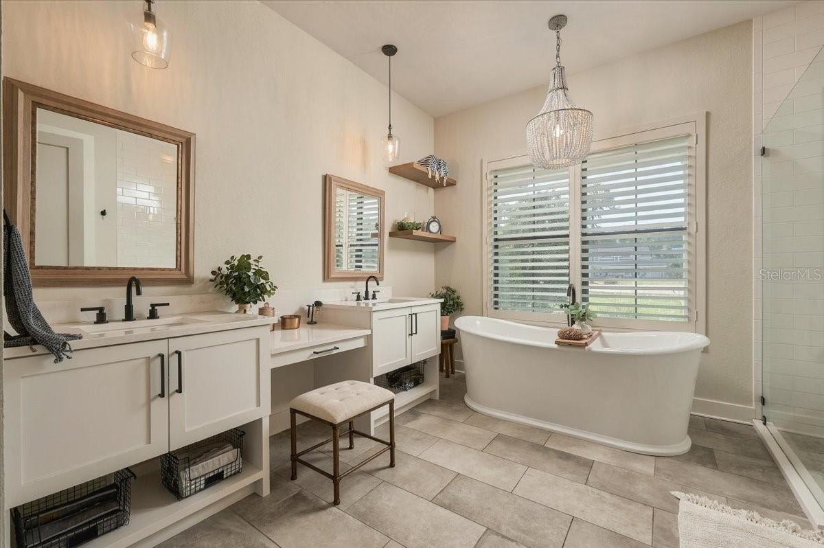 Primary Bathroom - 888 TWIN OAKS LN, WINTER HAVEN