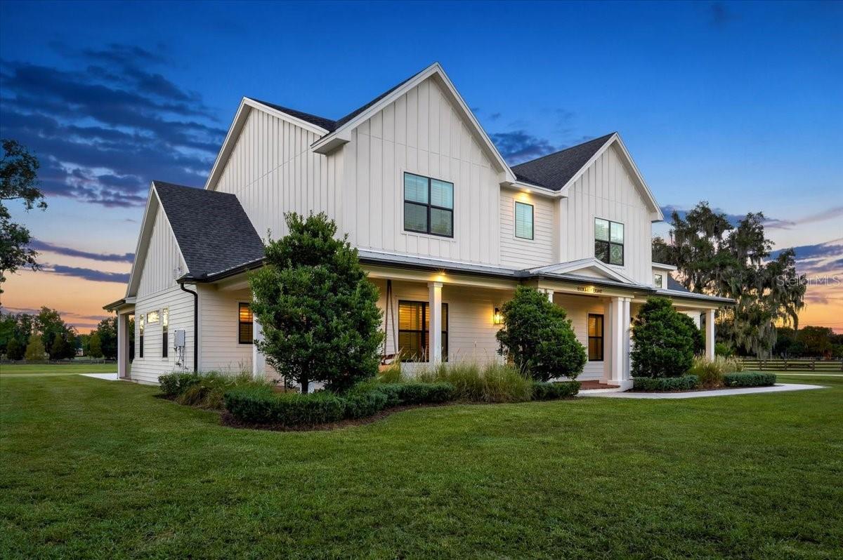 Corner Lot View - 888 TWIN OAKS LN, WINTER HAVEN