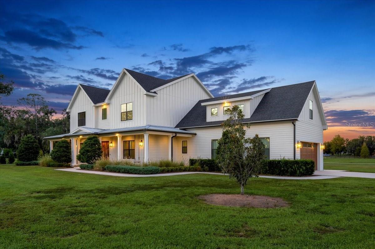 Corner Lot View - 888 TWIN OAKS LN, WINTER HAVEN
