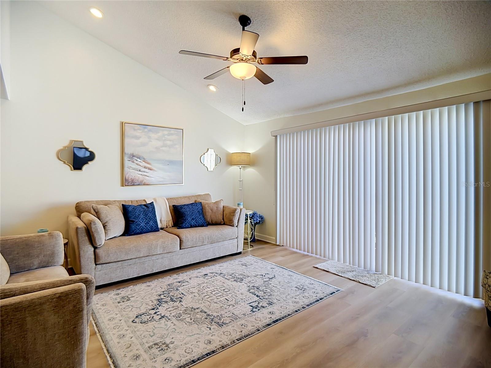 Condominium at 3936 OAK LOOP #7, MULBERRY, photo 2 of 38