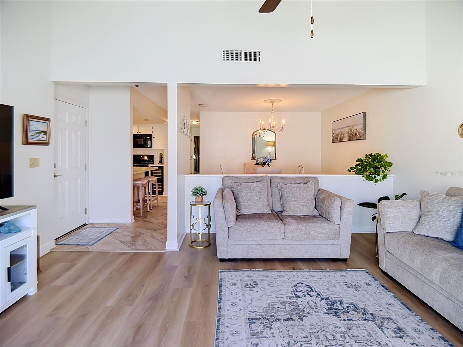 Condominium at 3936 OAK LOOP #7, MULBERRY, photo 4 of 38