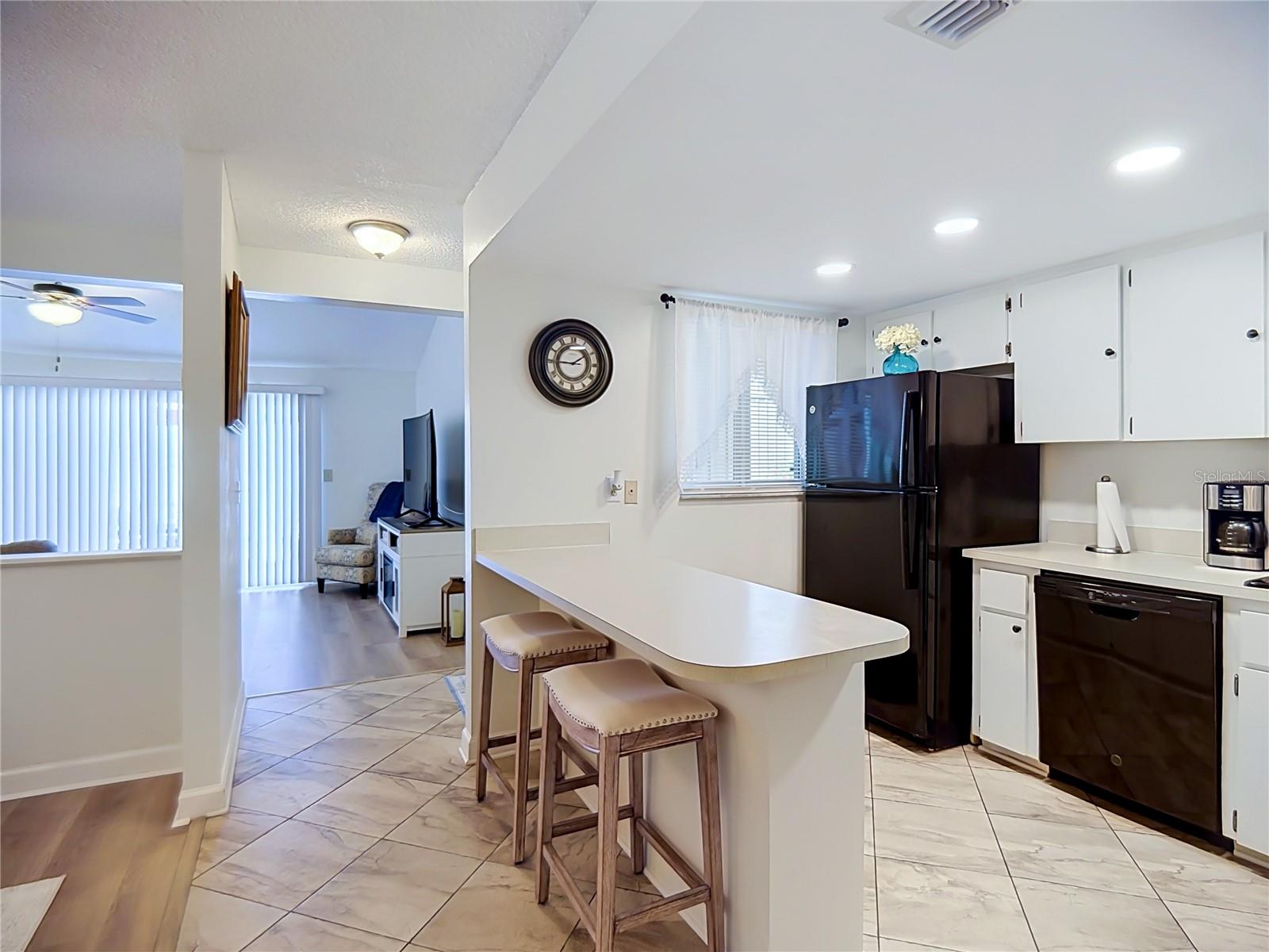 Condominium at 3936 OAK LOOP #7, MULBERRY, photo 5 of 38