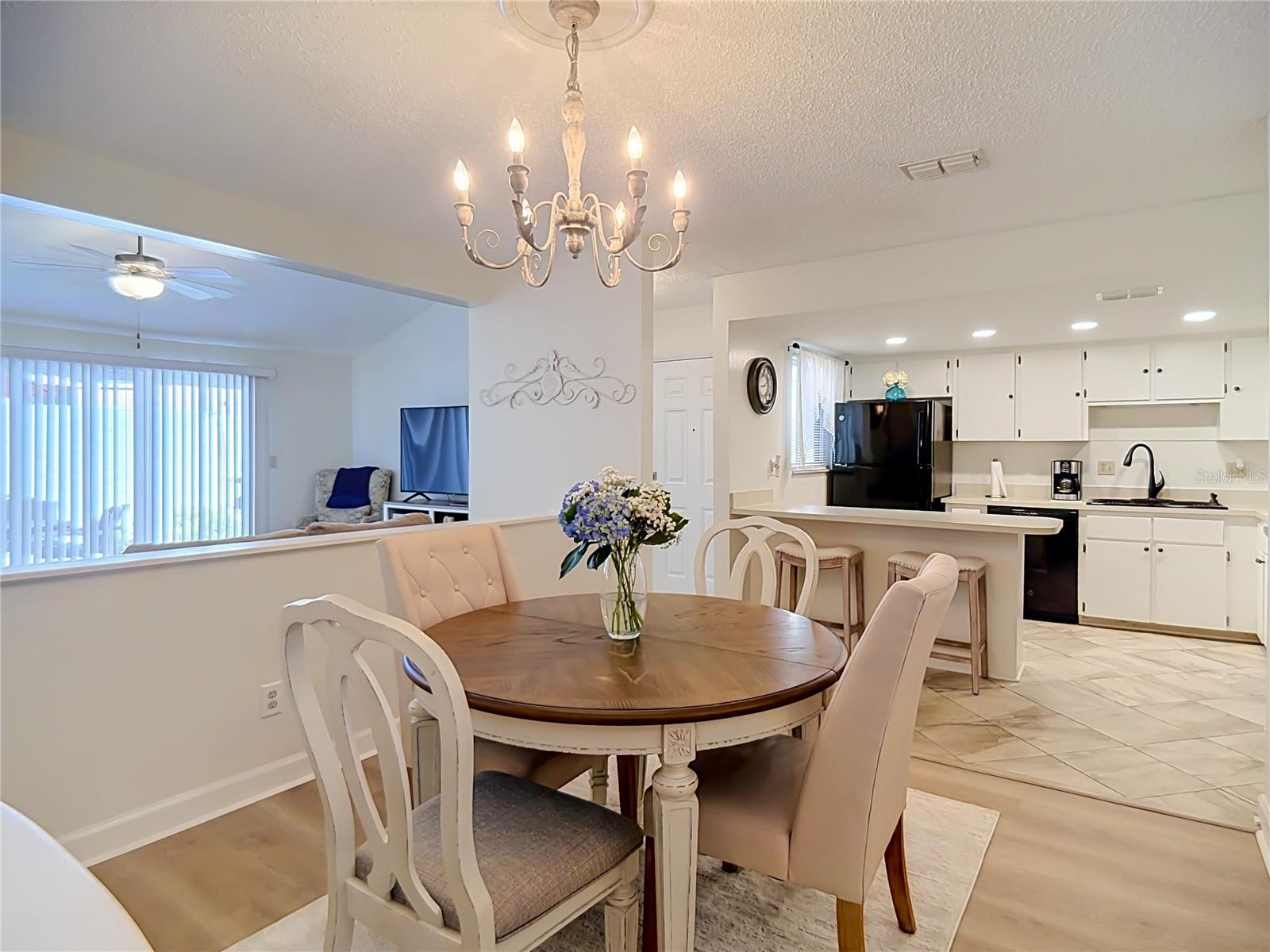 Condominium at 3936 OAK LOOP #7, MULBERRY, photo 8 of 38