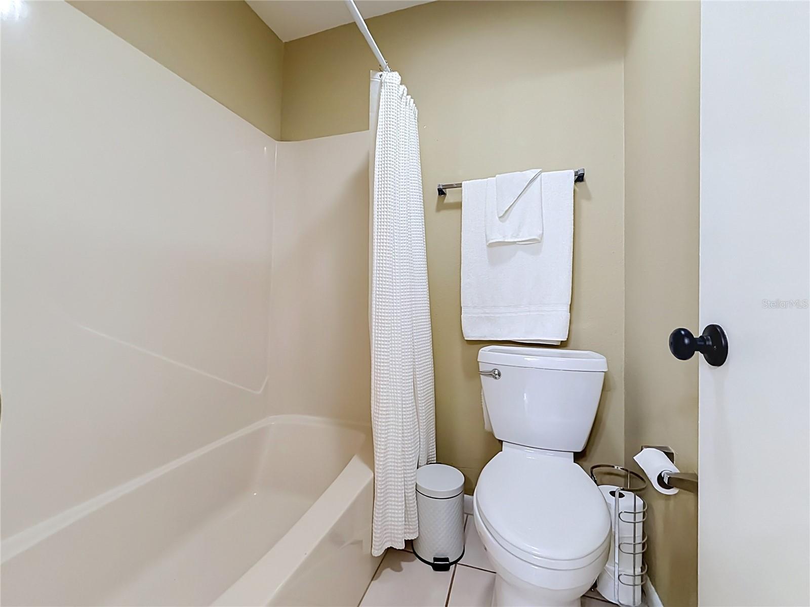 Condominium at 3936 OAK LOOP #7, MULBERRY, photo 25 of 38