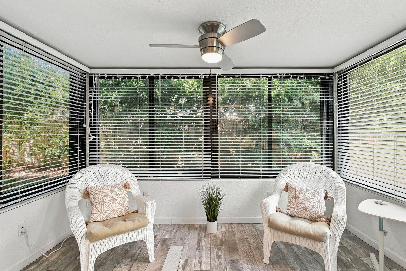 Bonus area off living room - 515 MISTLETOE CT #B, SAFETY HARBOR