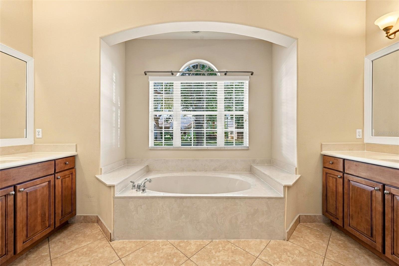 Primary En-suite Bathroom - 2139 TILLMAN AVE, WINTER GARDEN