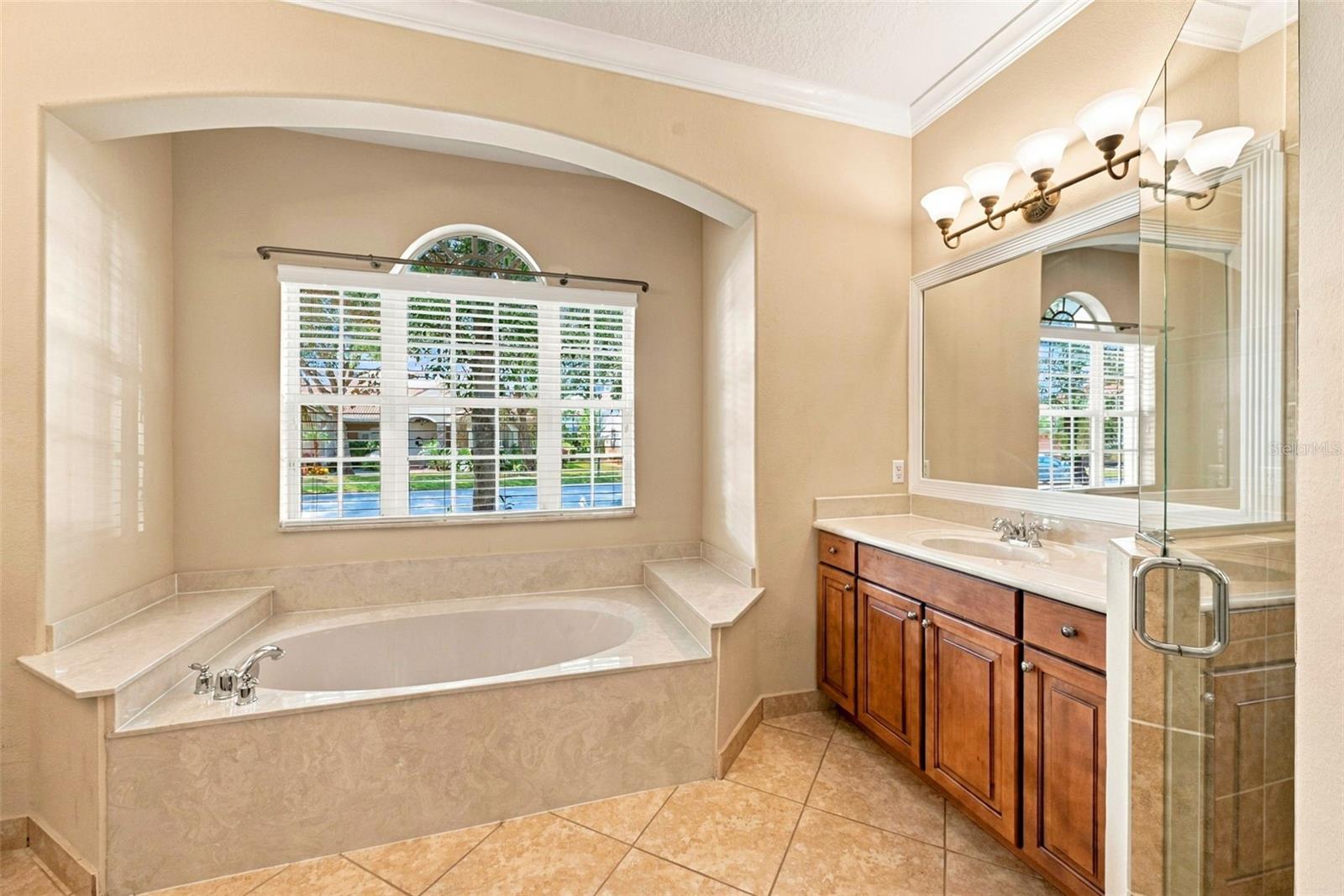 Primary En-suite Bathroom - 2139 TILLMAN AVE, WINTER GARDEN