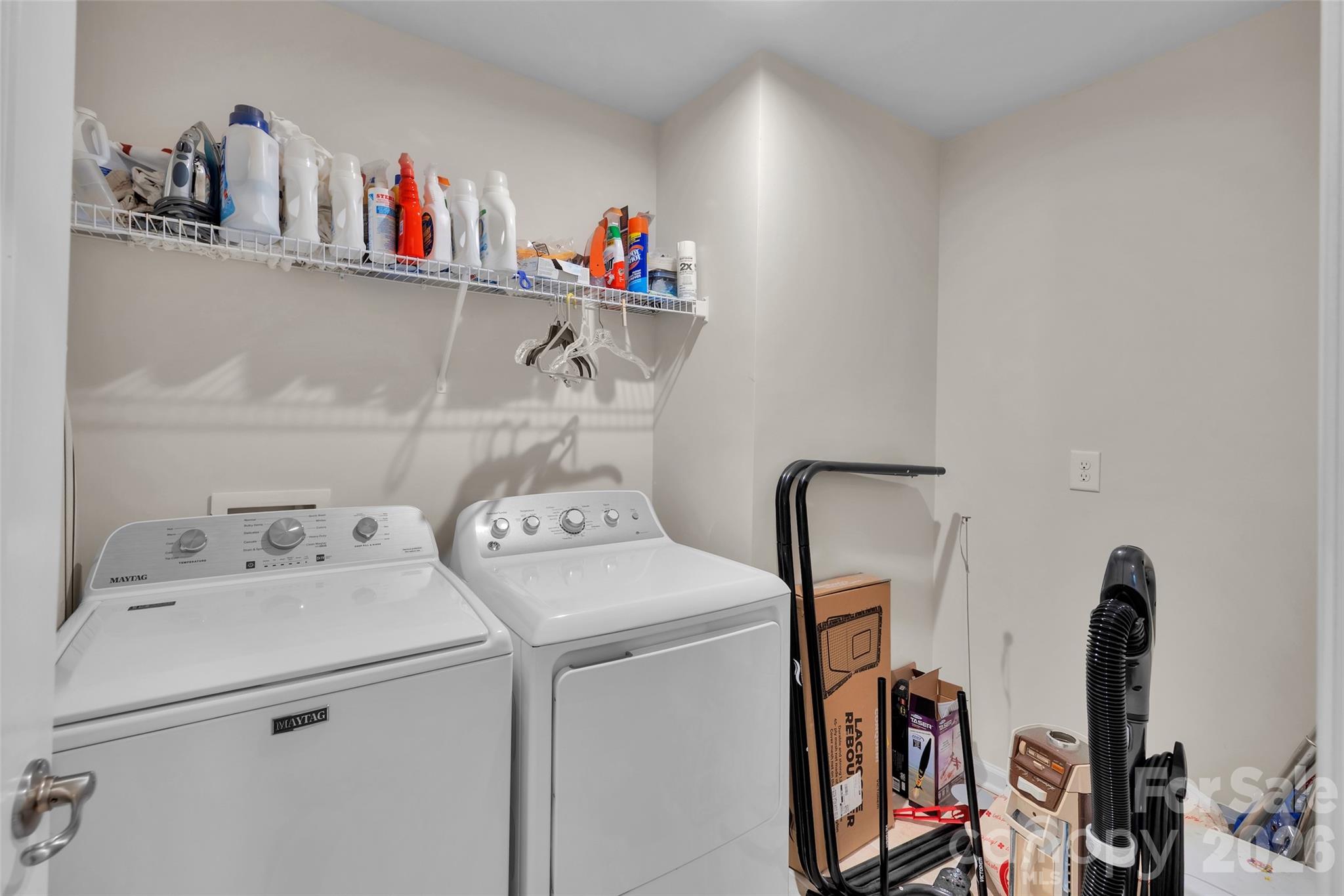 Large Laundry Room - 315 Pond Place Lane, Matthews