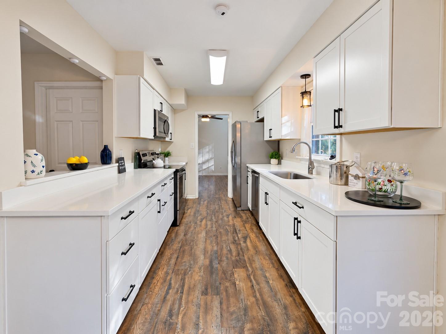 Kitchen - 8730 Fieldgate Drive, Charlotte
