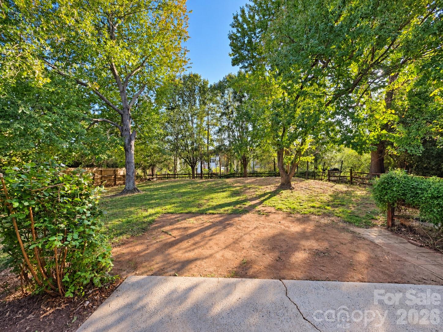 Single Family Residence at 8730 Fieldgate Drive, Charlotte, photo 16 of 17