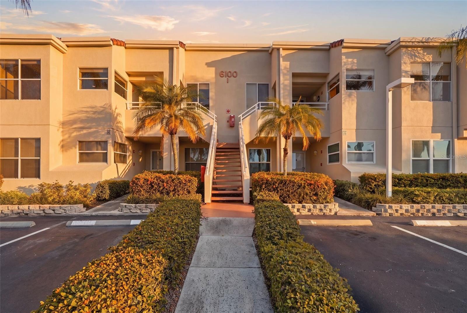 Condominium at 6100 BAHIA DEL MAR CIR #204, ST PETERSBURG, photo 2 of 41