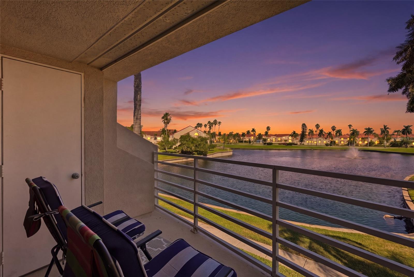 Condominium at 6100 BAHIA DEL MAR CIR #204, ST PETERSBURG, photo 3 of 41
