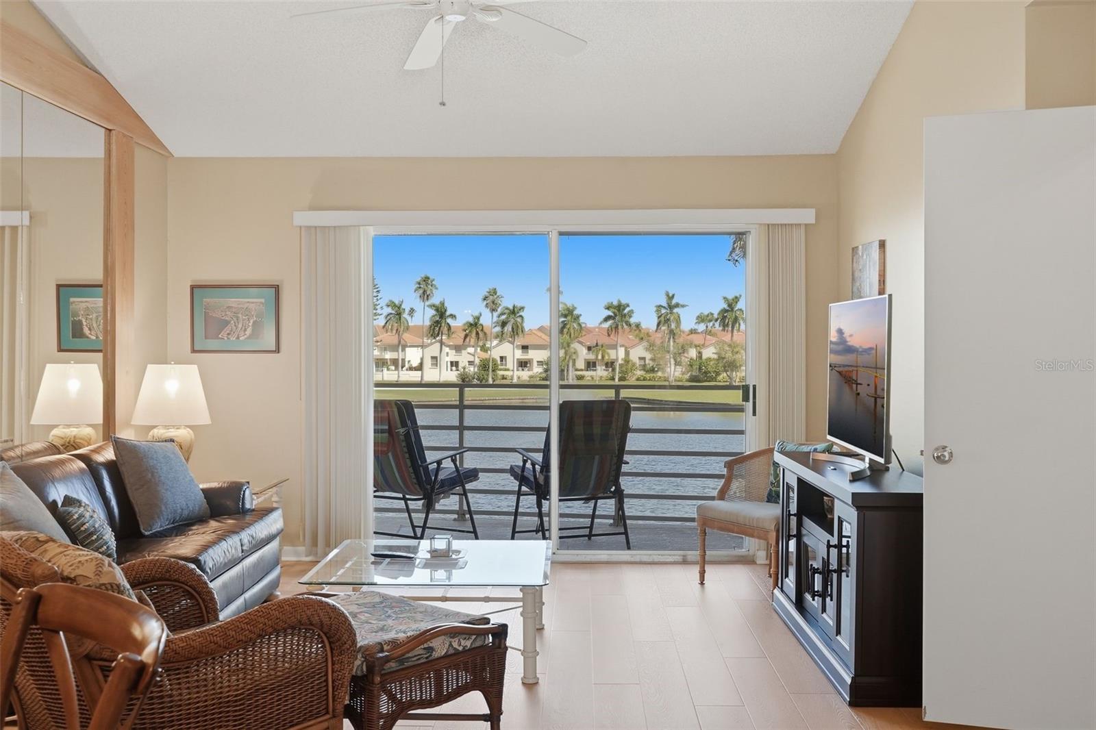 Condominium at 6100 BAHIA DEL MAR CIR #204, ST PETERSBURG, photo 20 of 41
