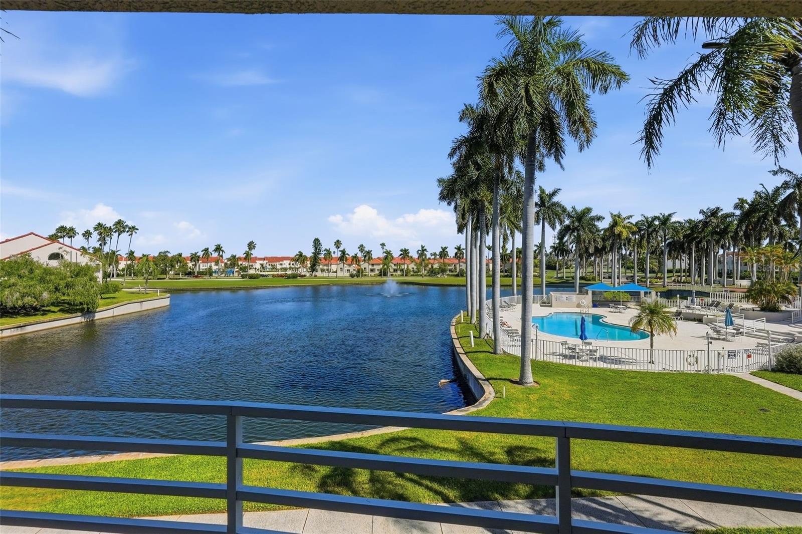 Condominium at 6100 BAHIA DEL MAR CIR #204, ST PETERSBURG, photo 23 of 41