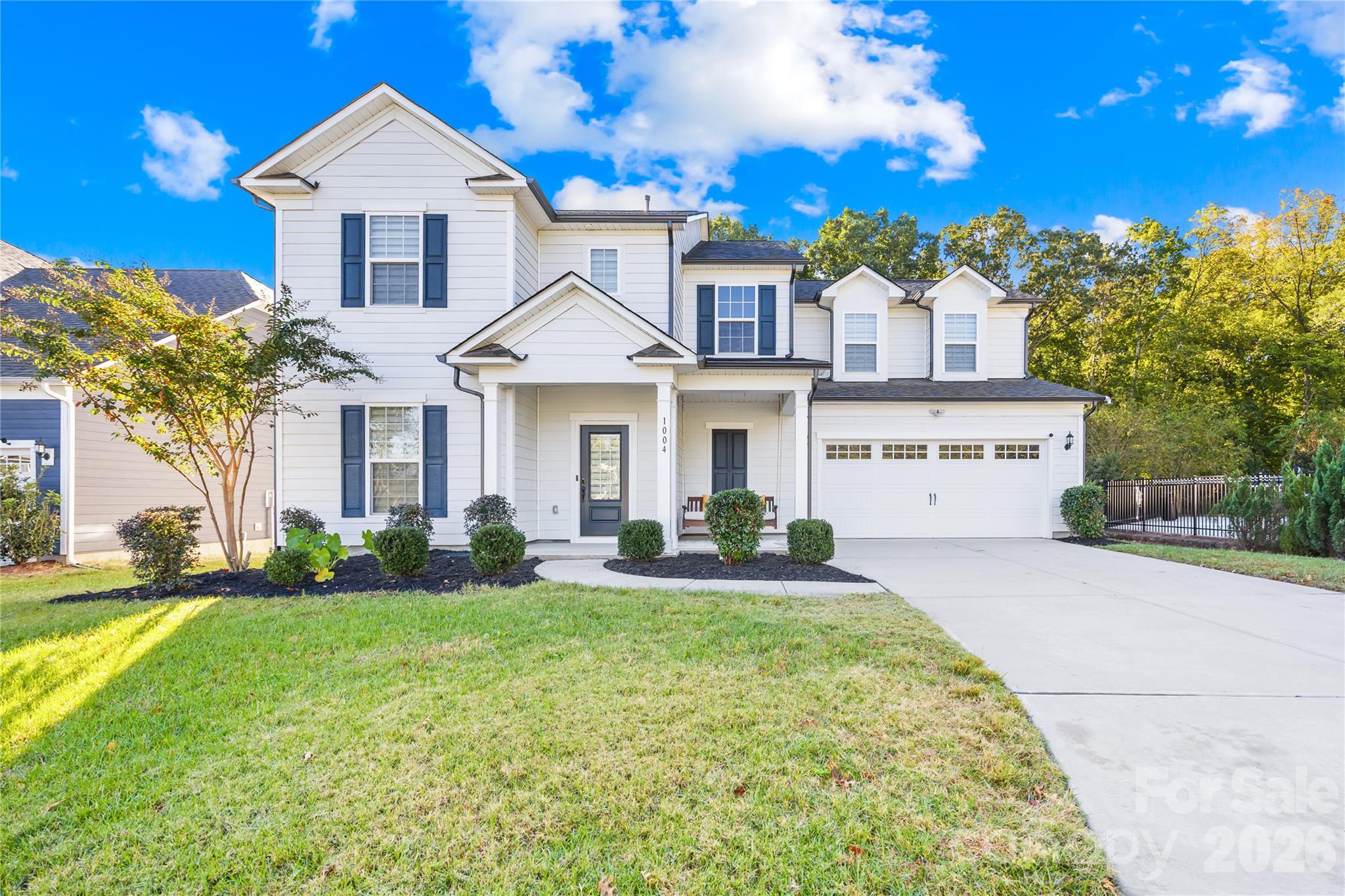 Single Family Residence at 1004 Dorsey Drive, Fort Mill, photo 2 of 49