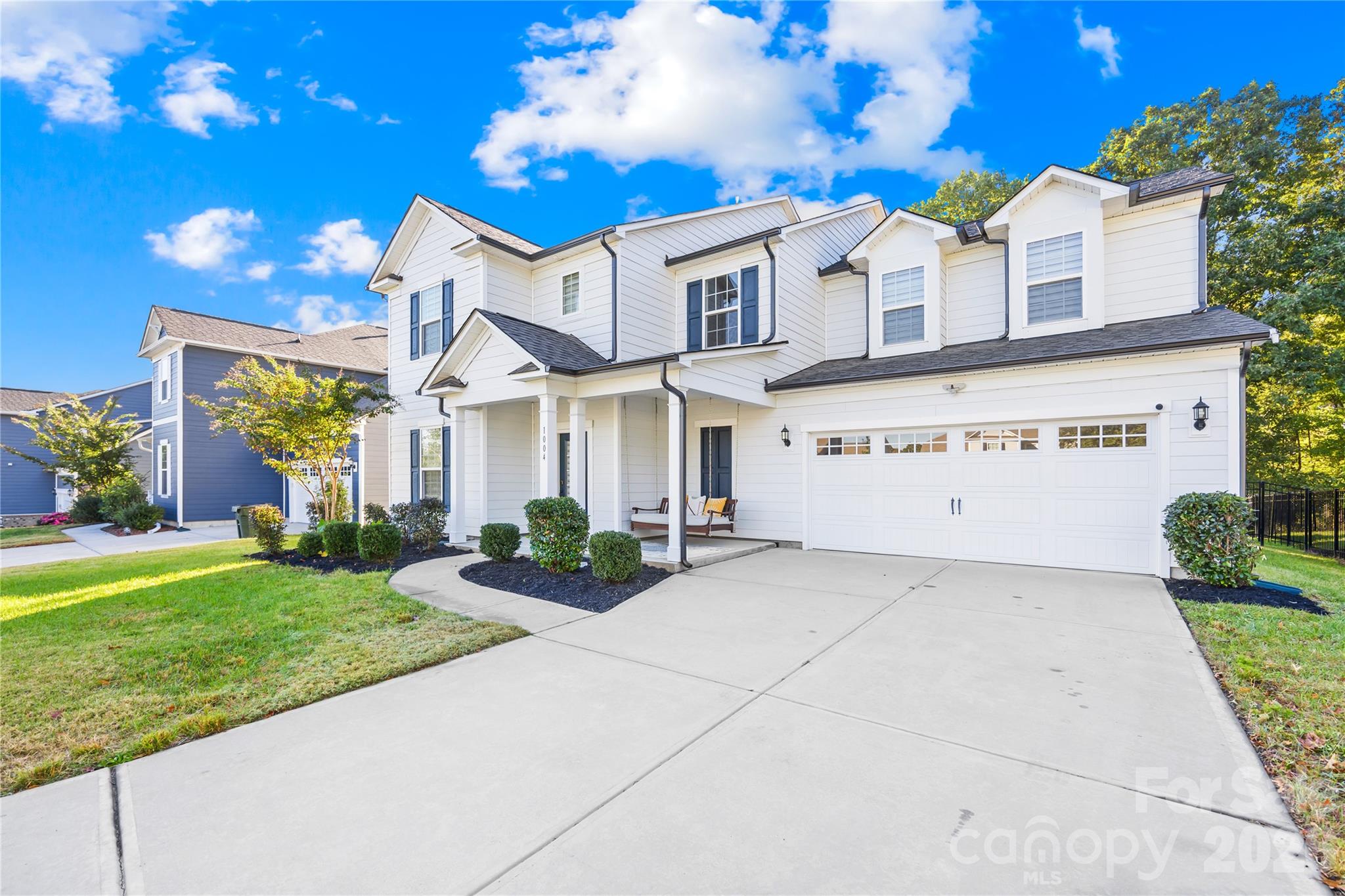 Single Family Residence at 1004 Dorsey Drive, Fort Mill, photo 3 of 49