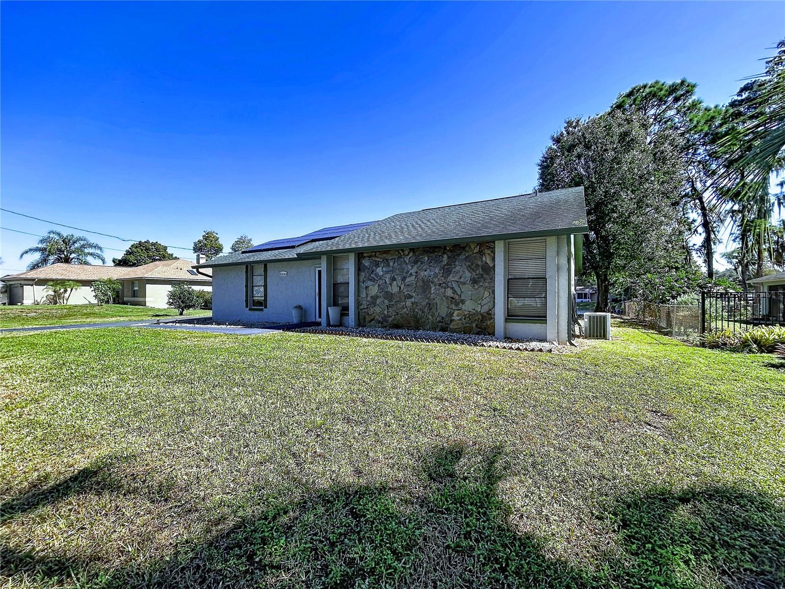 Single Family Residence at 3202 PINE SHADOW DR, LAND O LAKES, photo 5 of 57