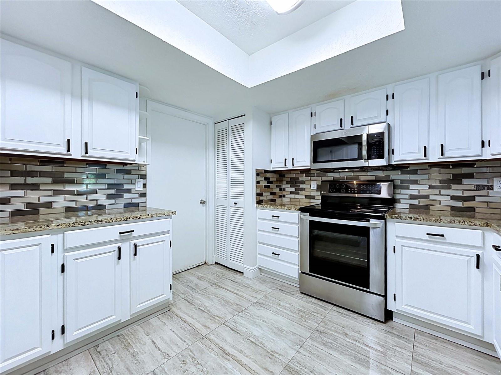 Single Family Residence at 3202 PINE SHADOW DR, LAND O LAKES, photo 23 of 57