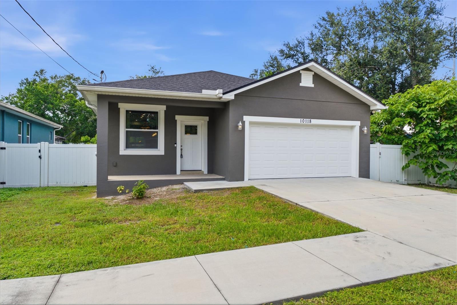 Single Family Residence at 10118 N BROOKS ST, TAMPA, photo 2 of 50