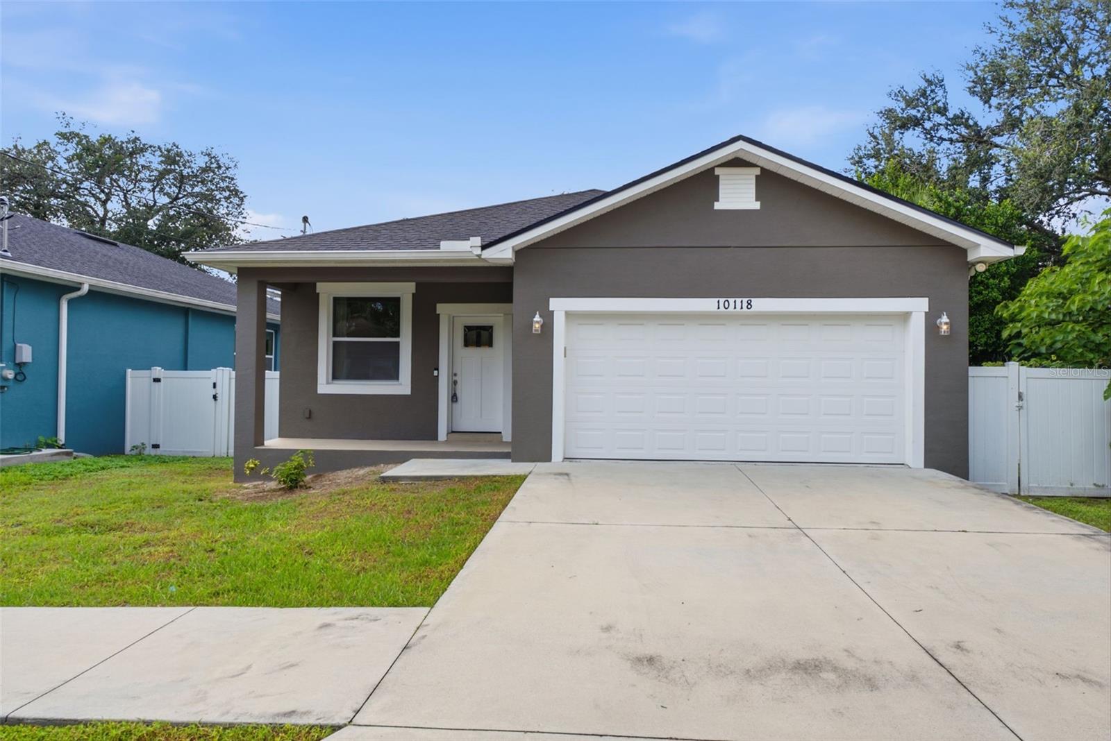 Single Family Residence at 10118 N BROOKS ST, TAMPA, photo 4 of 50