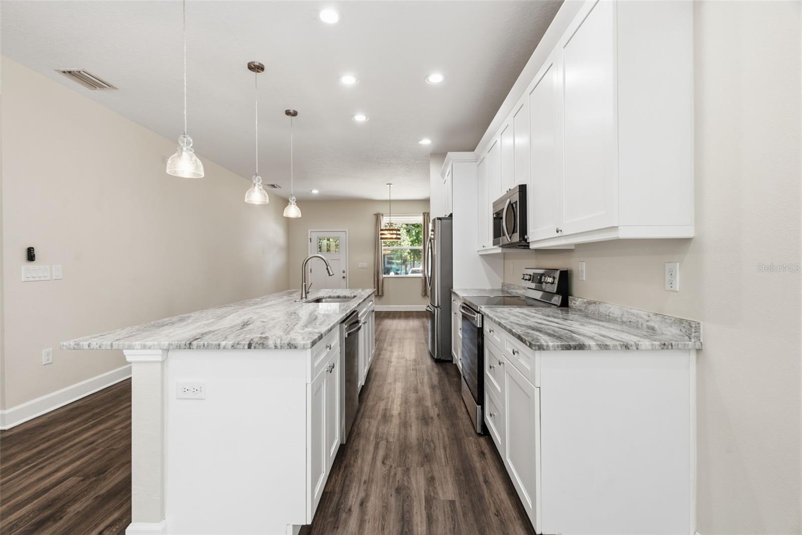 Single Family Residence at 10118 N BROOKS ST, TAMPA, photo 15 of 50