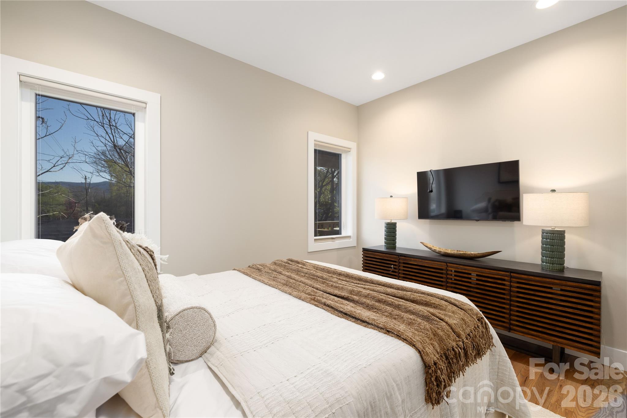 Single Family Residence at 3 Mountain View Avenue, Black Mountain, photo 28 of 31