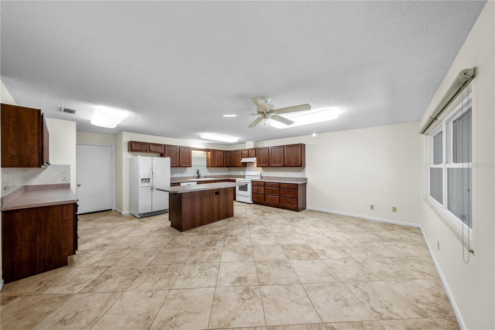 Villa at 9529 SW 85TH AVE #D, OCALA, photo 10 of 37