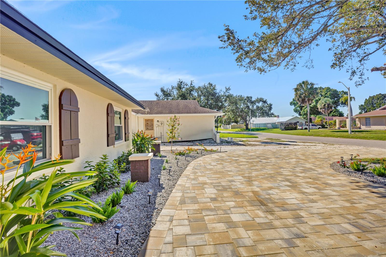 Paver driveway - 915 60TH ST W, BRADENTON