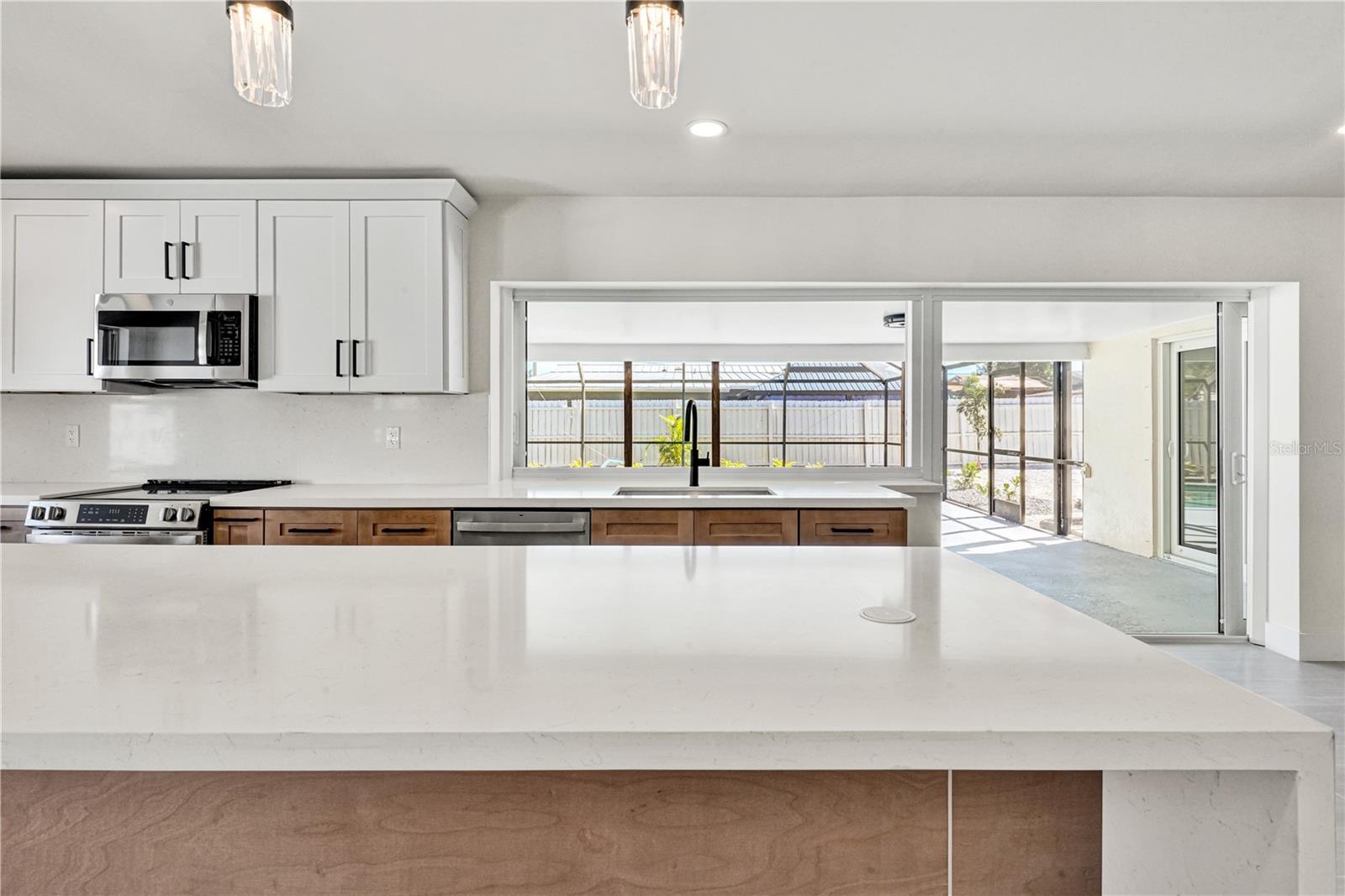 Kitchen Island and View - 915 60TH ST W, BRADENTON
