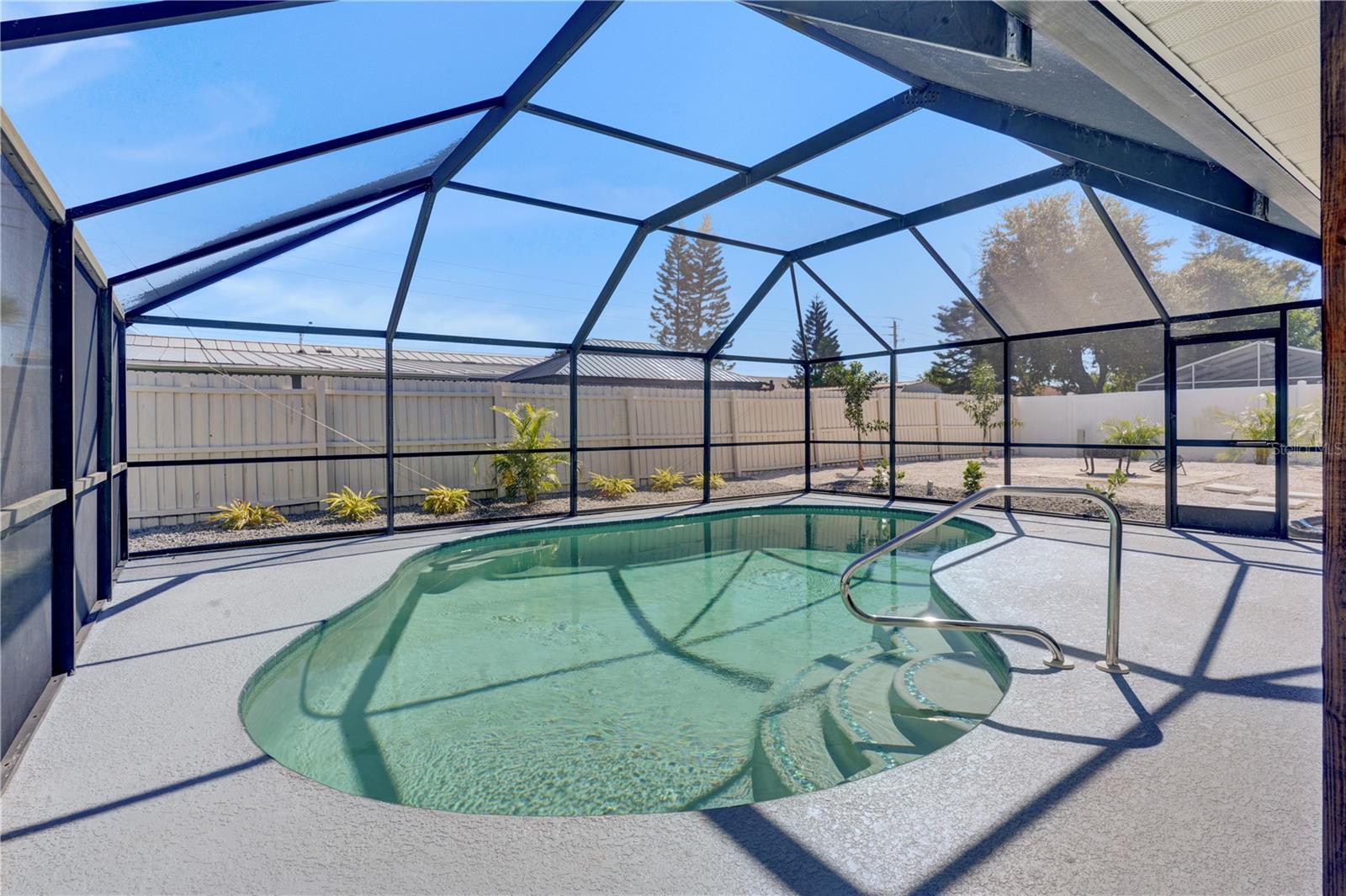 in-ground pool - 915 60TH ST W, BRADENTON