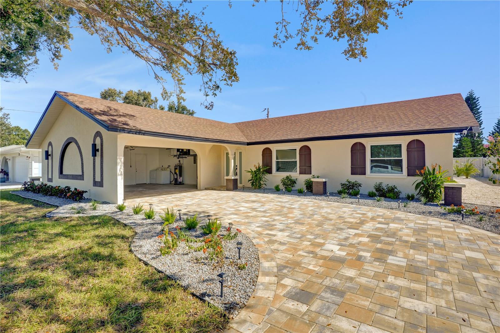 Paver Drievway - 915 60TH ST W, BRADENTON
