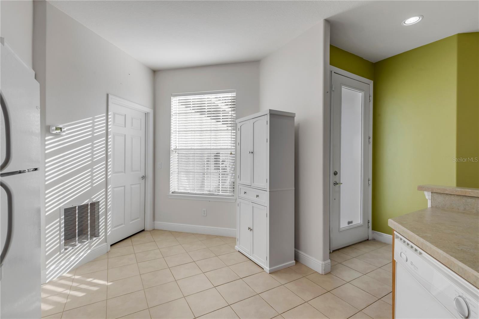 Townhouse at 116 BAUER CIR, DAYTONA BEACH, photo 3 of 42