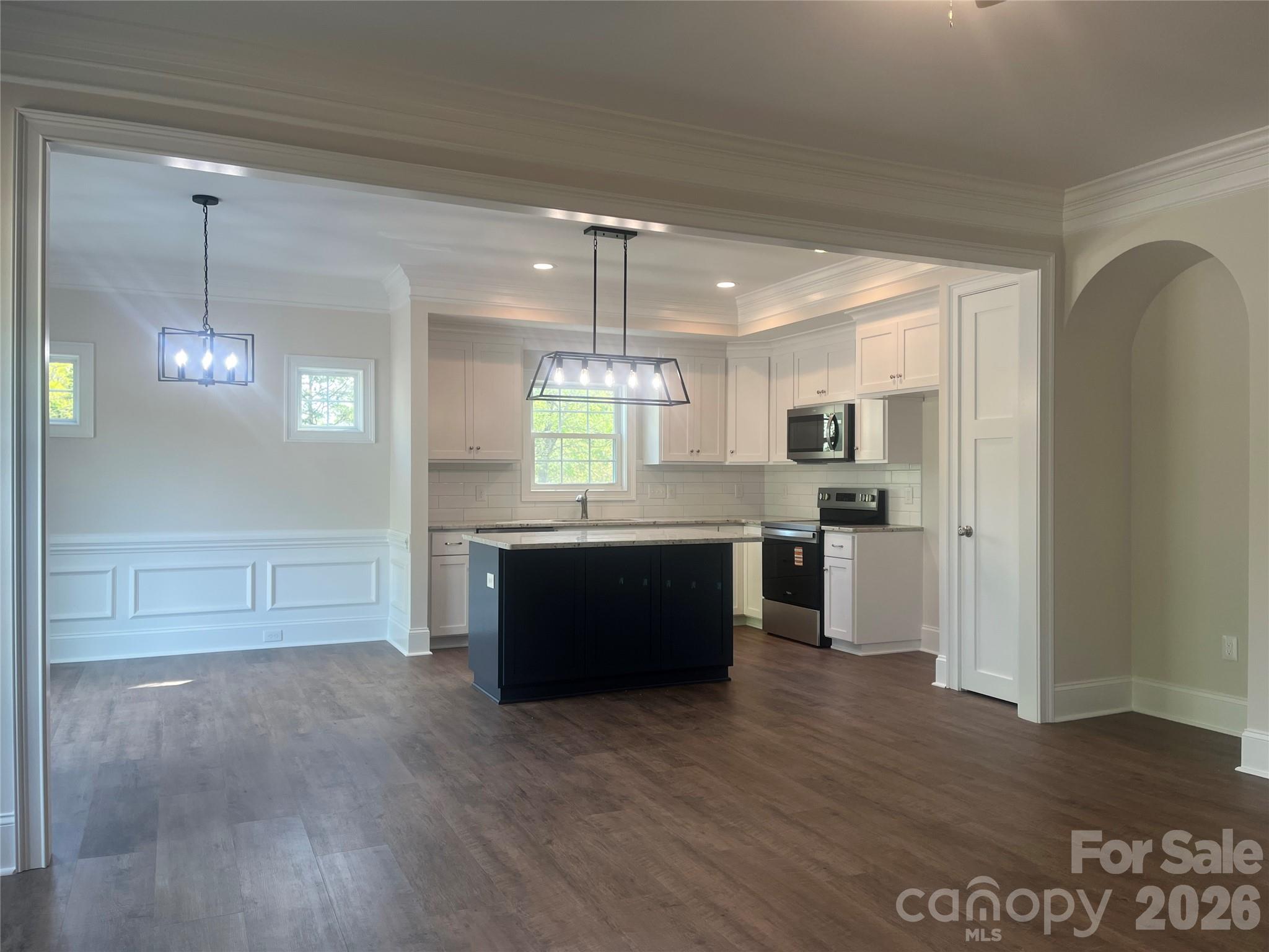 Great Room, Kitchen, Dining, Niche - 403 E 21st Street, Kannapolis