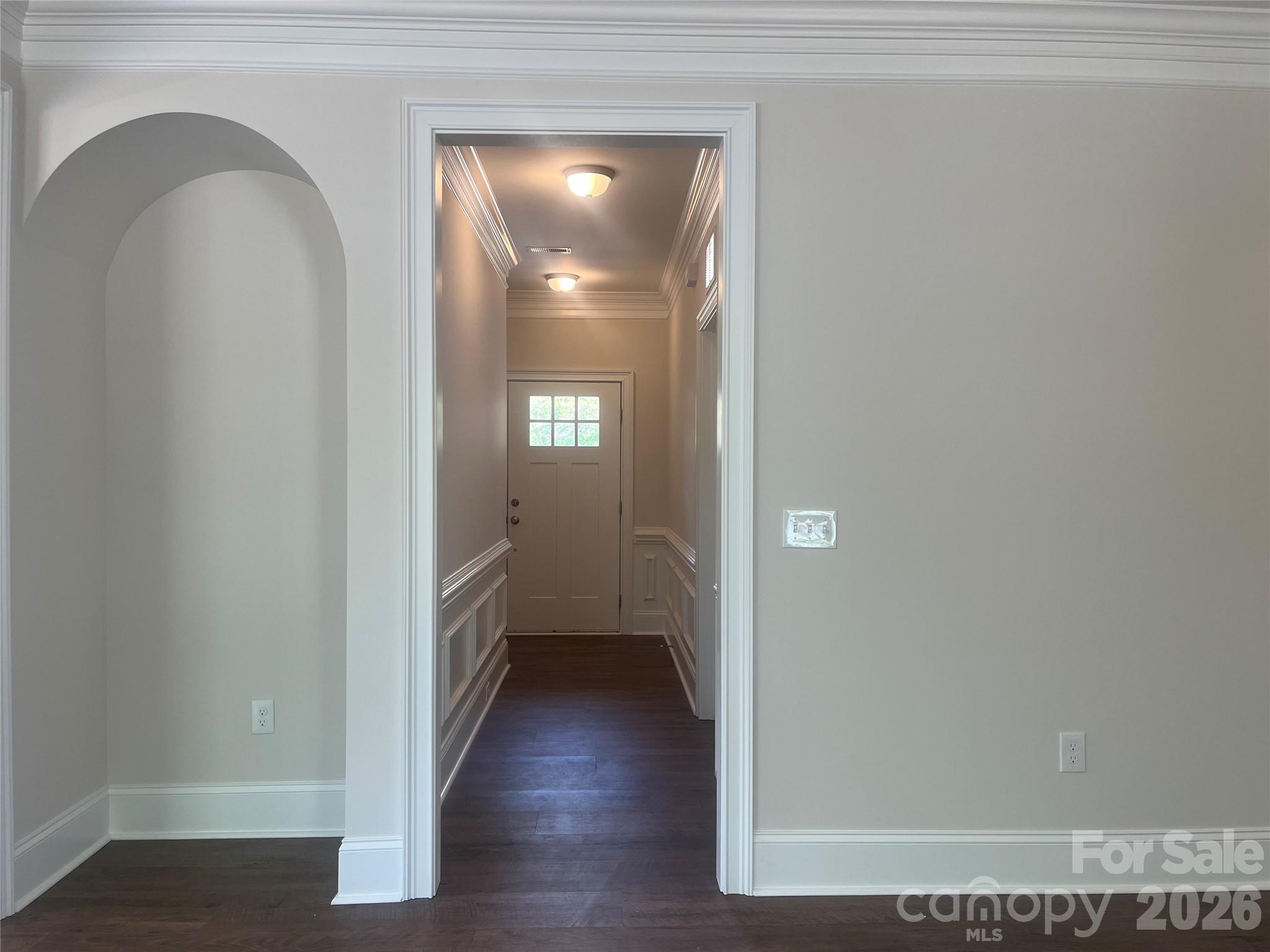 Niche, Foyer - 403 E 21st Street, Kannapolis