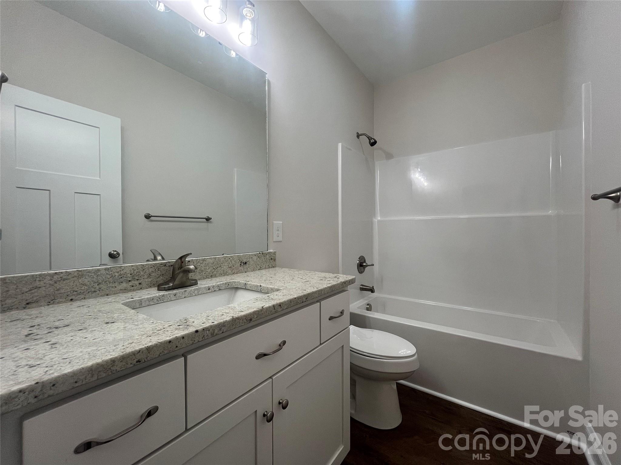 Hall Bathroom - 403 E 21st Street, Kannapolis