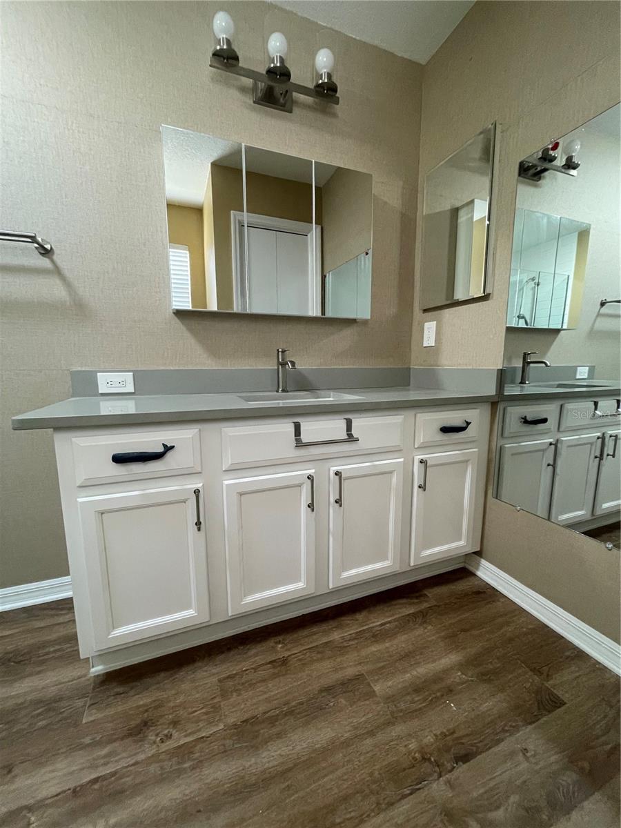 Master bathroom - 1657 LATTA CT, THE VILLAGES