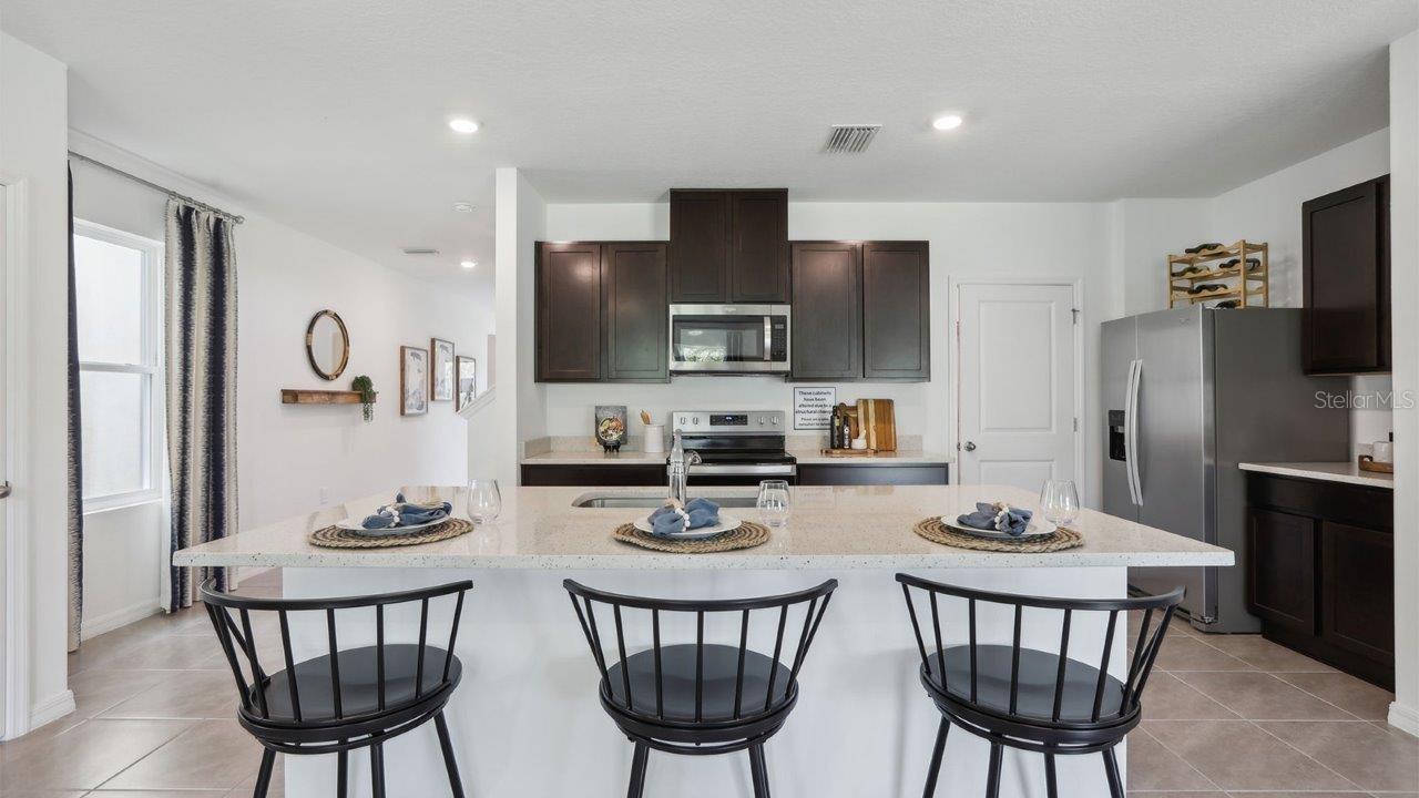 Single Family Residence at 15033 COLTMAN HILL DR, WIMAUMA, photo 3 of 26