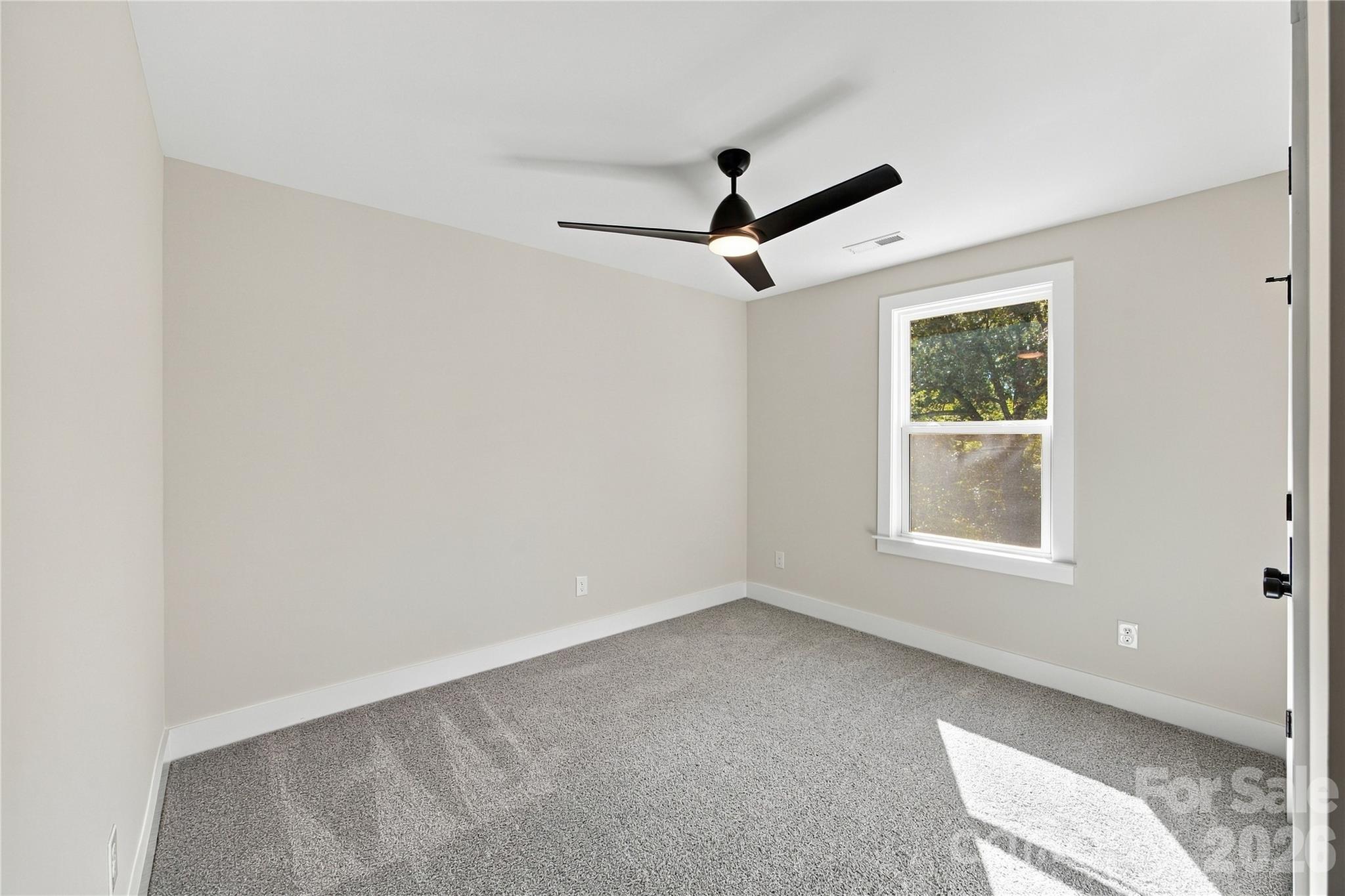 Single Family Residence at 2207 W Seventh Avenue, Gastonia, photo 26 of 38