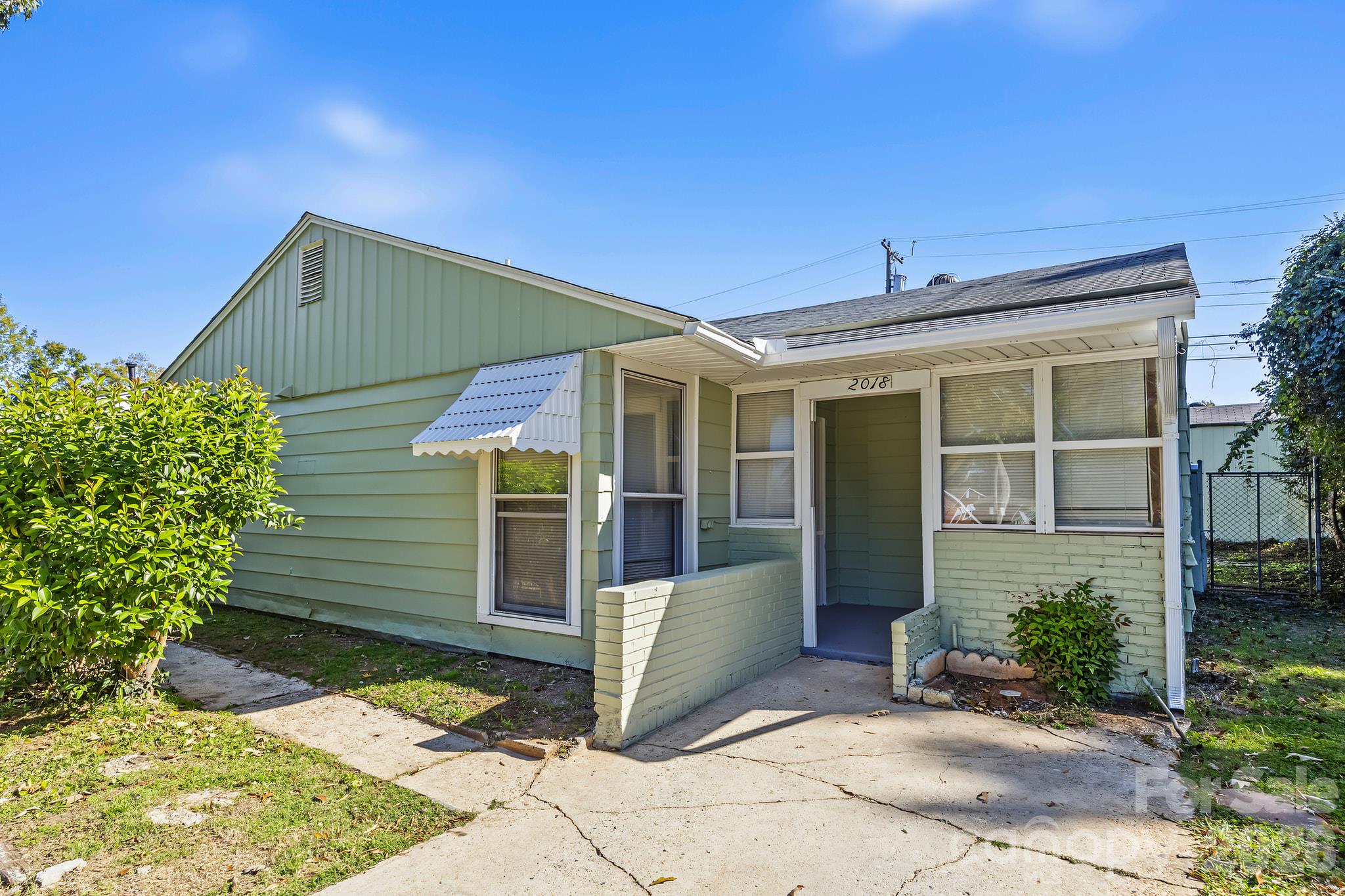 4 Bedroom 2 Full Bathroom Ranch - 2018 Quentin Street, Charlotte