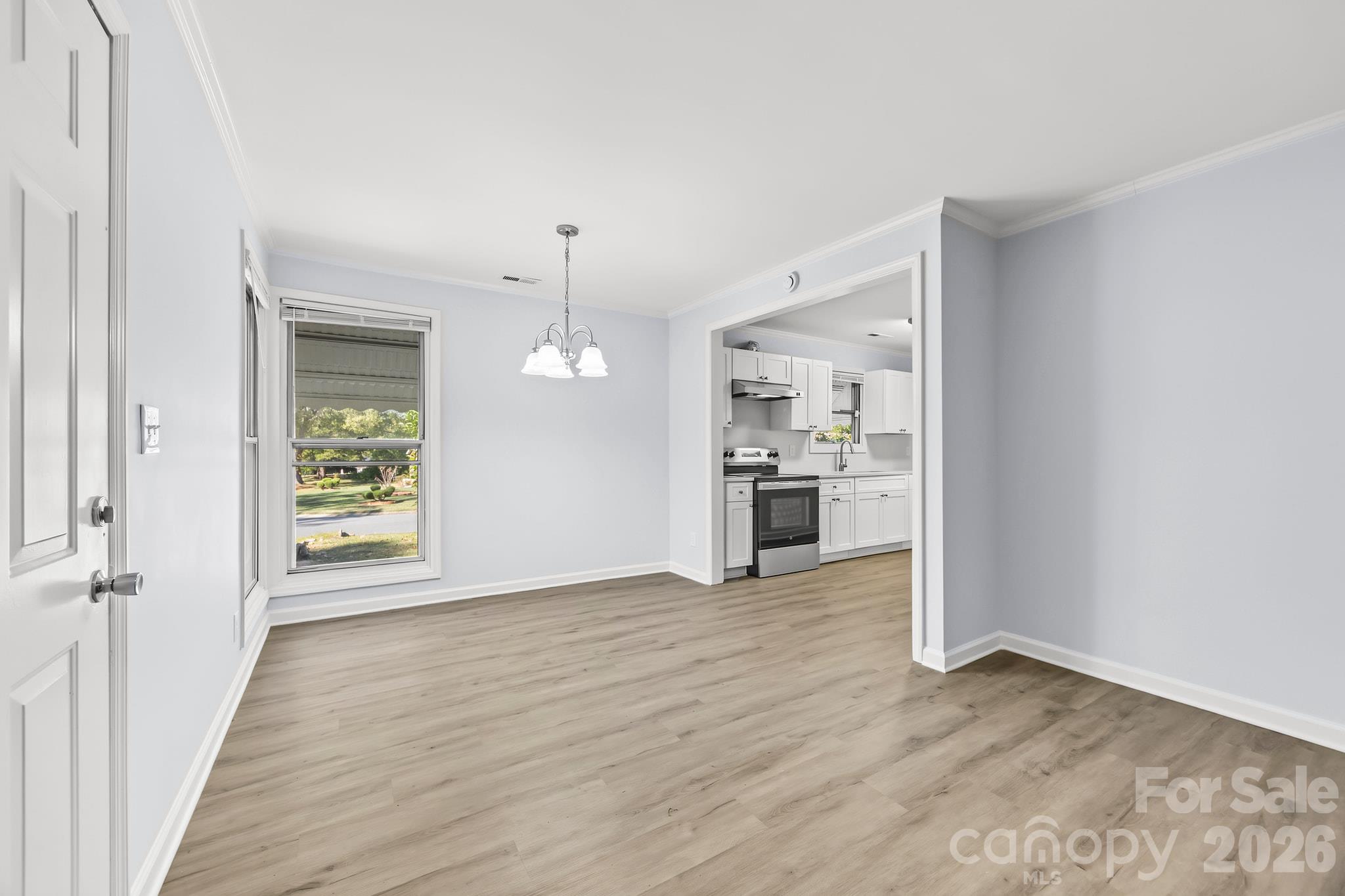 Dining area - 2018 Quentin Street, Charlotte