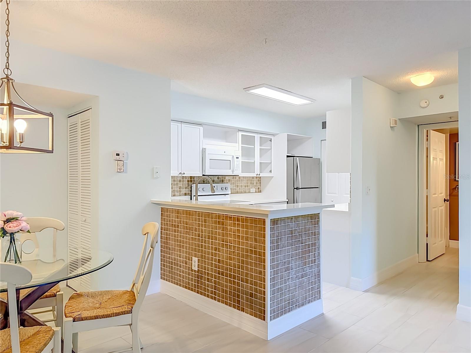Kitchen - 8880 COLONNADES CT W #413, BONITA SPRINGS